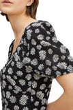 fitted allover printed dress M