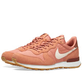 W Internationalist