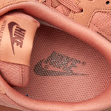 W Internationalist