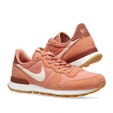 W Internationalist