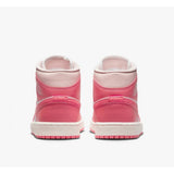 1 Mid Strawberries and Cream (W)