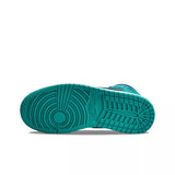 1 Mid Black Grape (W)