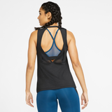 W NP TANK ESSENTIAL SWOOSH