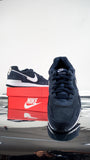 VENTURE RUNNER SUEDE