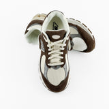 2002R Brown/White