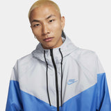 Sportswear Windrunner Hooded Jacket Light Blue/White