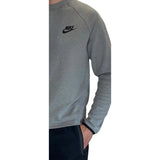 SPORTSWEAR