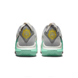 LeBron Witness 8