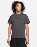 Sportswear Premium Essentials