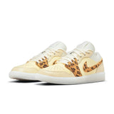 1 Low SNKRS Day (W)