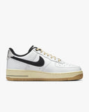 Air Force 1 '07 Black and Summit White 36.5