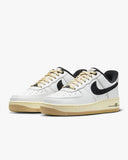 Air Force 1 '07 Black and Summit White 36.5