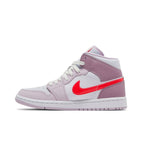 1 Mid Valentine's Day (W)