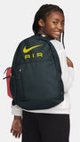 Y NK ELMNTL BKPKNK AIR 20L