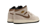 1 Mid SE Brown Elephant (GS)