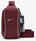 NK NSW ESSNTL CRSSBDY-MTL PULL 1L 20.5x12.5x5