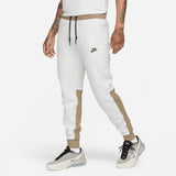 Tech Fleece Jogger White