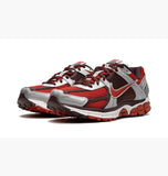 Zoom Vomero 5 Mystic Red (W)