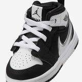 Air 1 Mid Rm Easyon Black/White