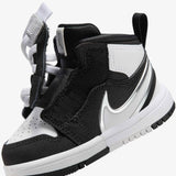 Air 1 Mid Rm Easyon Black/White