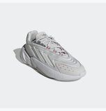 Ozelia W