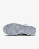 W Dunk Low