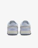 W Dunk Low