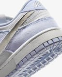 W Dunk Low