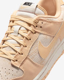 W DUNK LOW