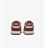 WMNS DUNK LOW