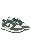 WMNS Dunk Low Pro