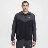Techven Jacket Black