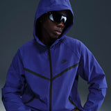 Tech MenS Woven Jacket Violet