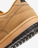 Dunk Low Retro SE