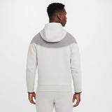 Tech Fleece Reflective