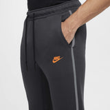 Sportswear Tech Fleece gray