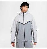 Tech Woven Full-Zip Grey