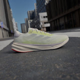 Supernova Stride 'Off White Pulse Lime'