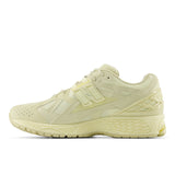 1906U Butter Yellow