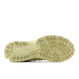1906U Butter Yellow