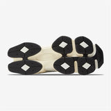 9060 White Black