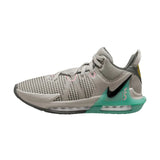 LeBron Witness 8