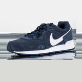 VENTURE RUNNER SUEDE