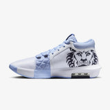 LeBron Witness VIII ( 43 (27.5 .)